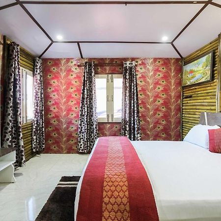 Glamwood Resort Dhanaulti, Ranked 1 In 达纳尔蒂 外观 照片