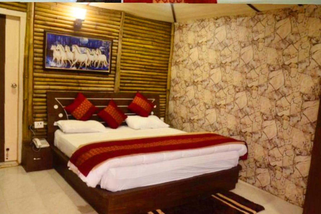 Glamwood Resort Dhanaulti, Ranked 1 In 达纳尔蒂 外观 照片